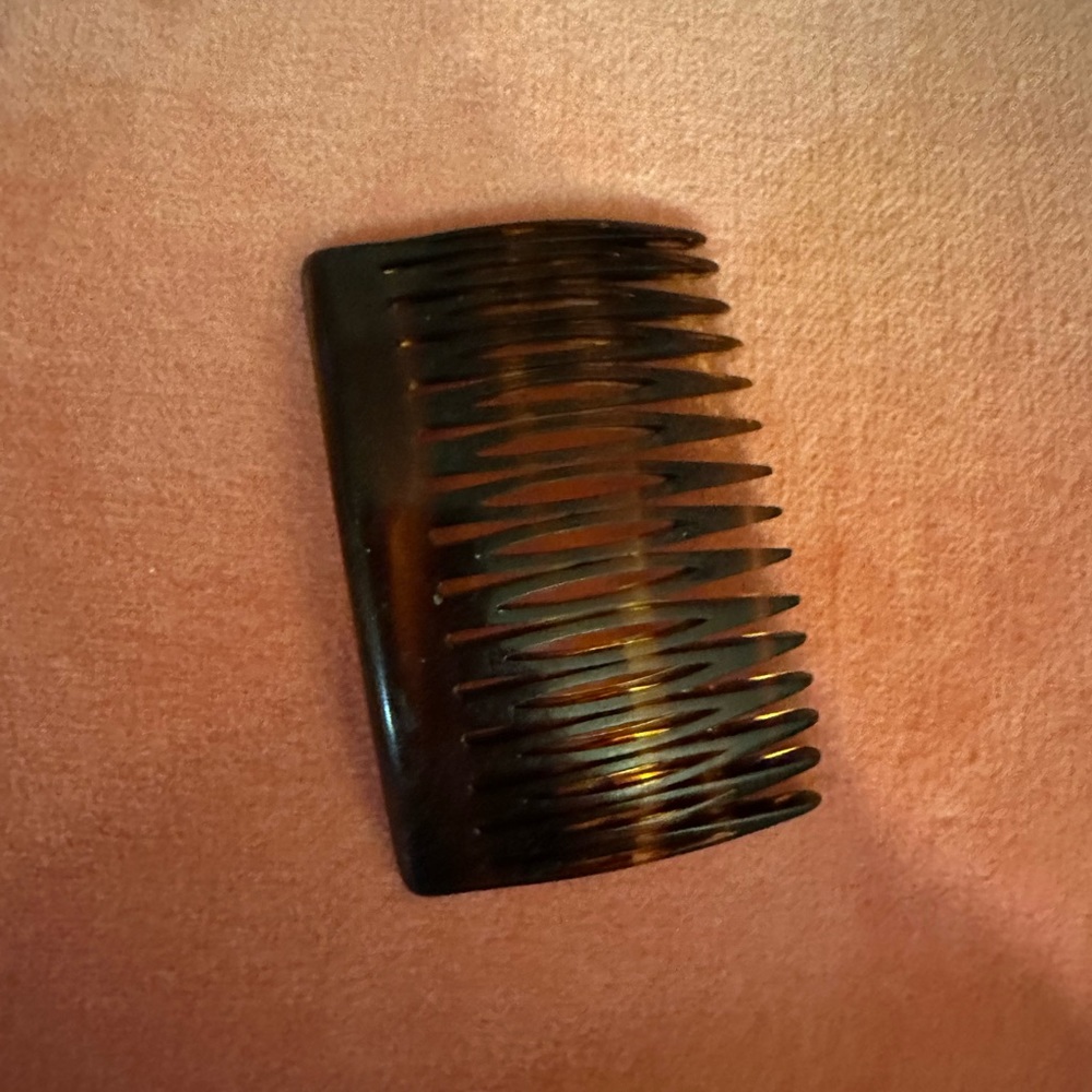 Vintage comb